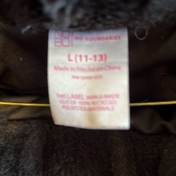 Black fuzzy pants with pockets - Picture 2 of 3